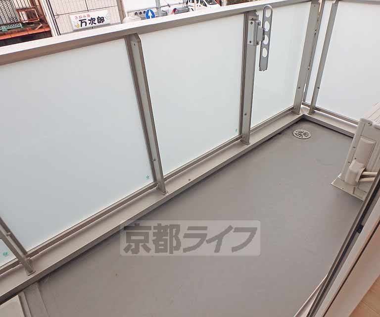 バルコニー　バルコニです。