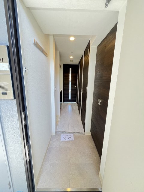 玄関　落ち着いた玄関です