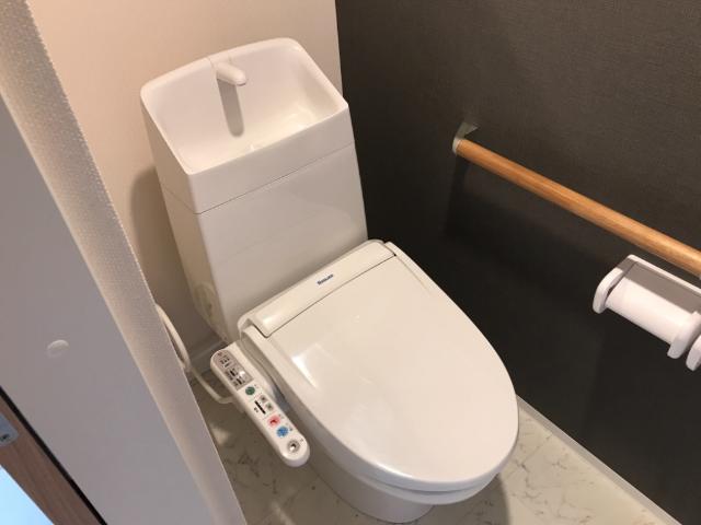 トイレ　トイレ