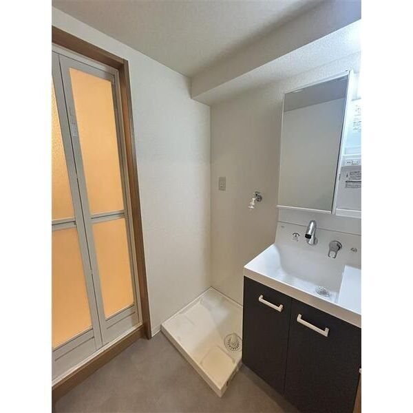 洗面設備　※他の部屋の写真です