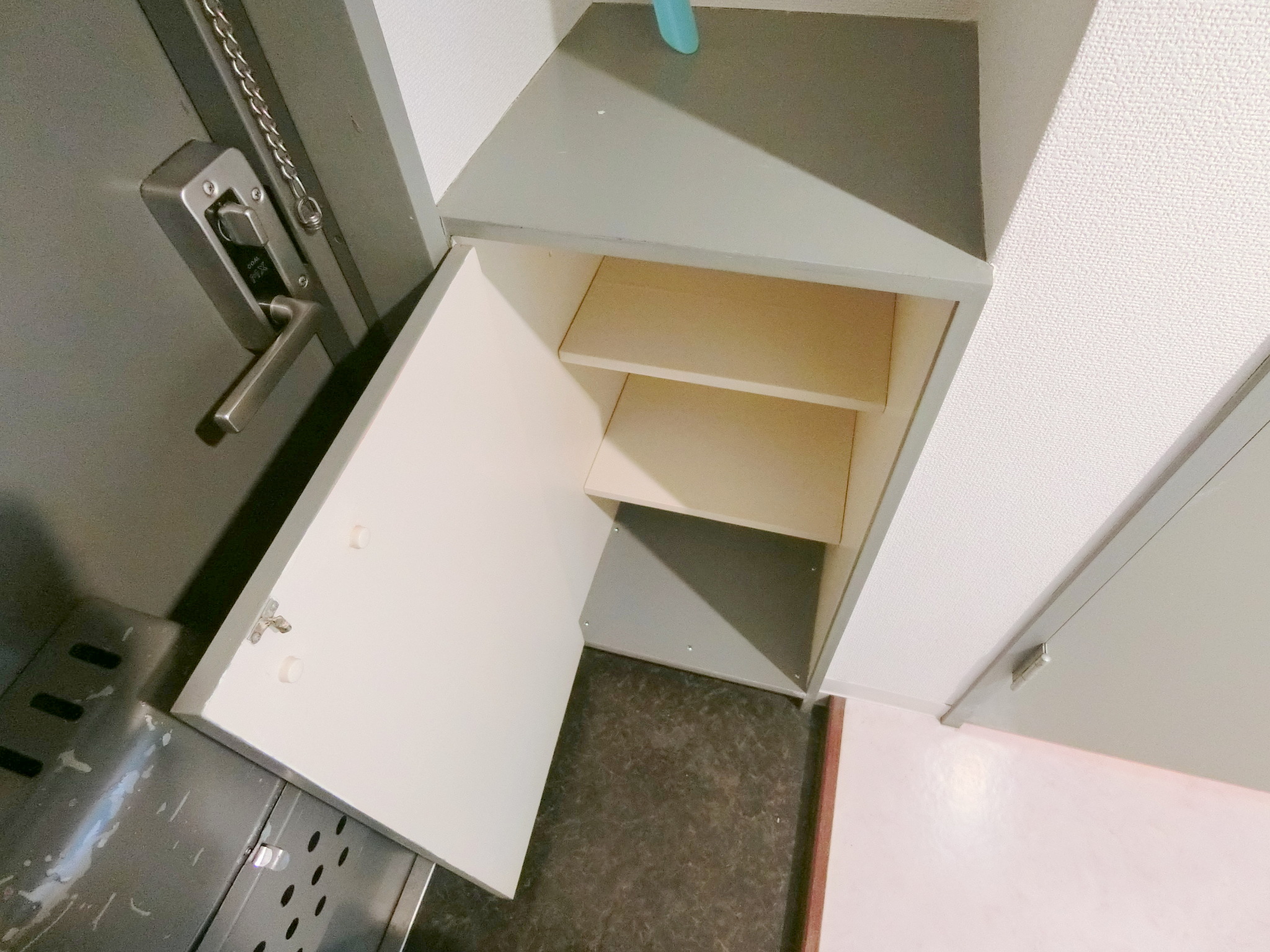 その他　玄関にはシューズボックスが設置されています！