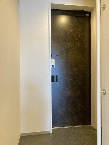 玄関　シューズクローク付き♪