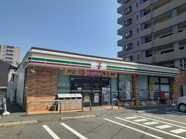 コンビニ　セブンイレブン周南岐山通店（コンビニ）まで500m
