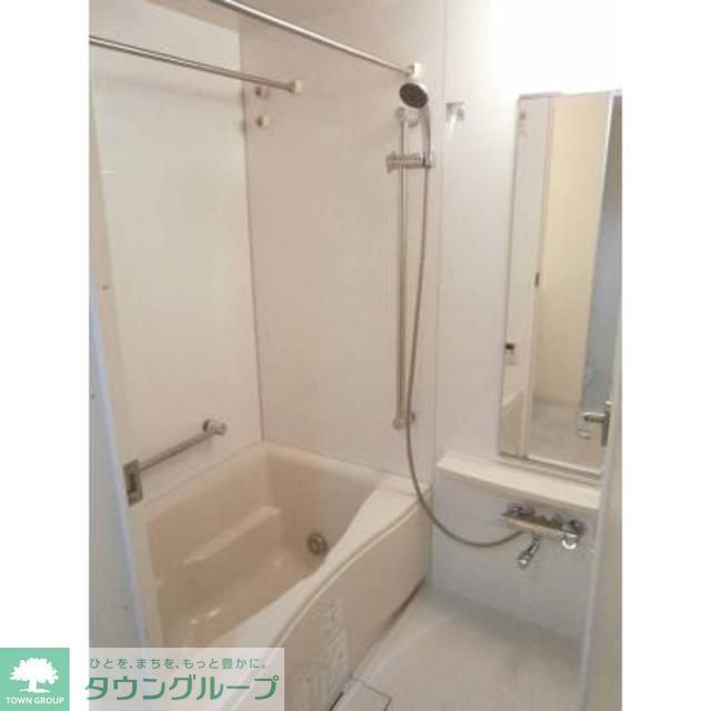 バス・シャワールーム　※写真は同タイプ住戸です。