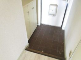 玄関　落ち着いた玄関です