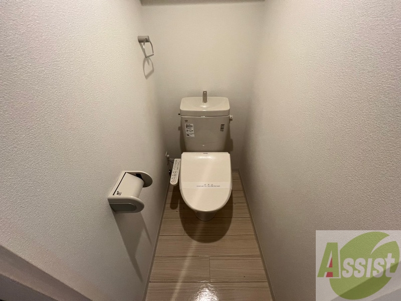 トイレ　トイレです。ウォシュレット付を探している方、おすすめです。