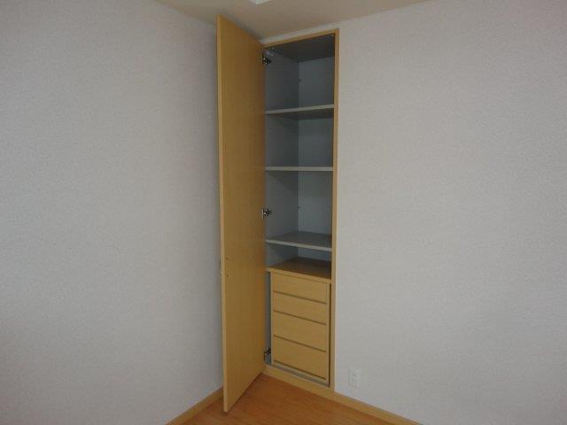 収納　クローゼット(リビング)