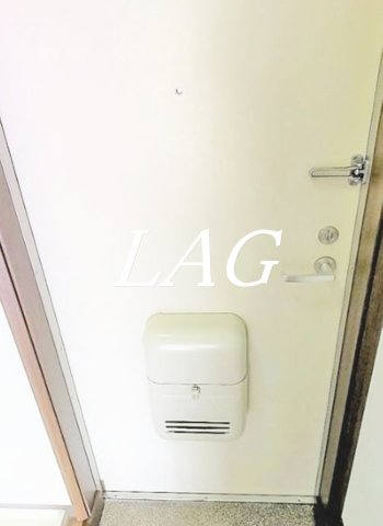 玄関　玄関です。