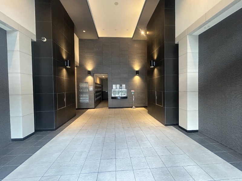 エントランス　エントランスまだまだとっても綺麗です