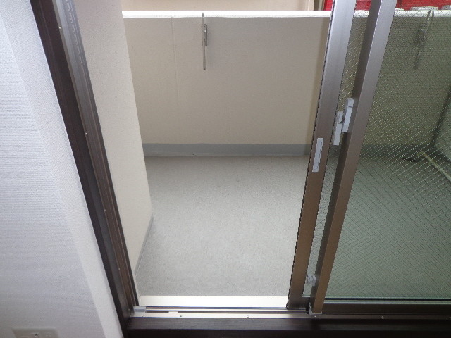 バルコニー　バルコニーもすっきり綺麗。お花やハーブを育てるのも素敵