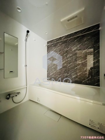 バス・シャワールーム　同マンション参考写真