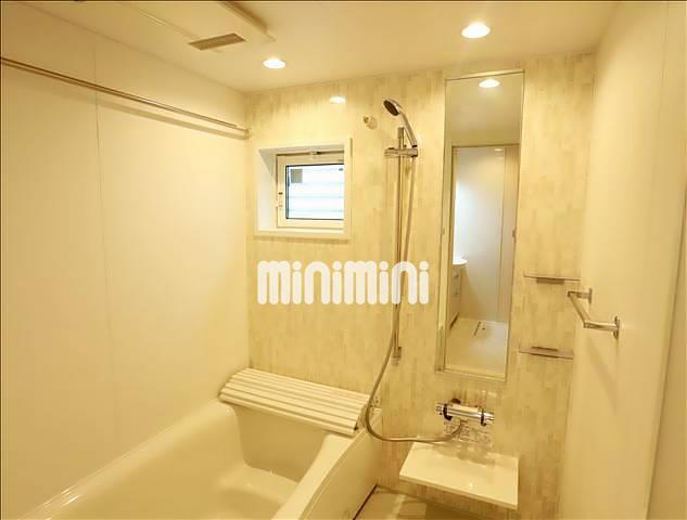 バス・シャワールーム　おしゃれな浴室