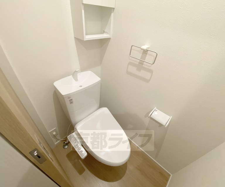 トイレ　洗浄機能付きトイレです。