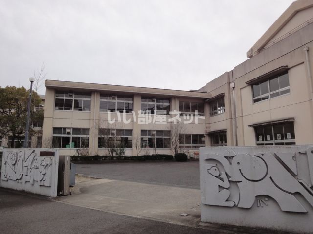 小学校　大城小学校（小学校）まで985m