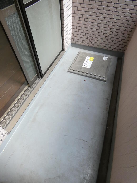 バルコニー　バルコニー