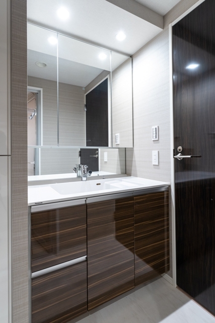 洗面設備　※写真は同タイプ住戸です。