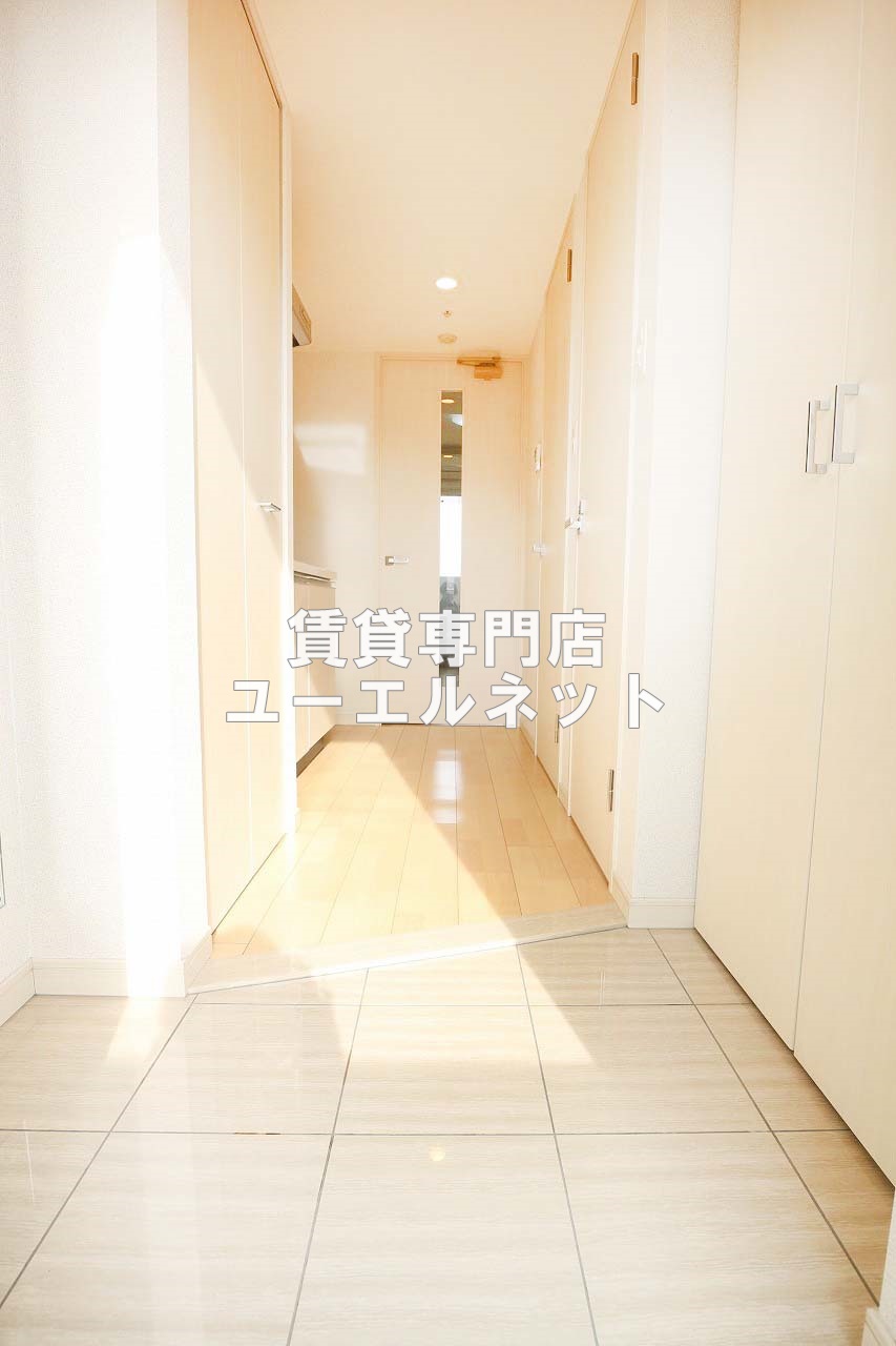 玄関　住まいの顔ともなる玄関