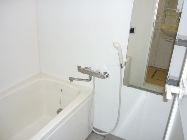 バス・シャワールーム　同タイプのお写真です