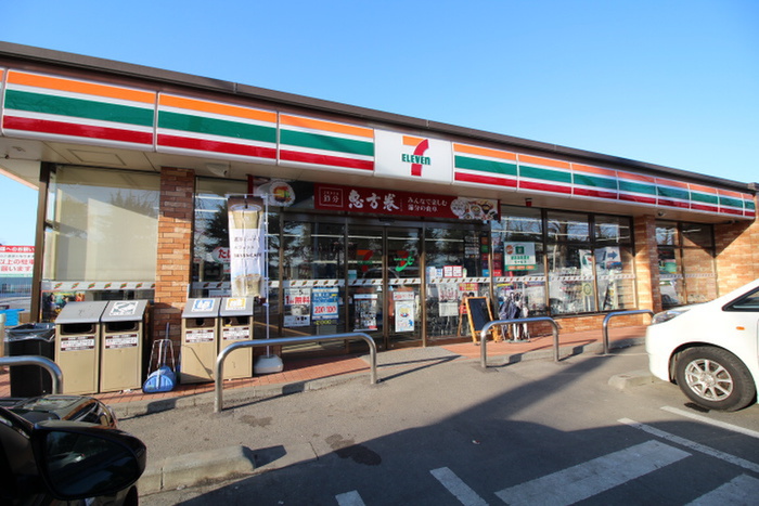 コンビニ　セブンイレブン川内店（コンビニ）まで450m