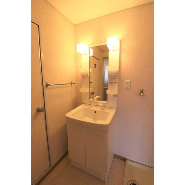 洗面設備　洗髪洗面化粧台