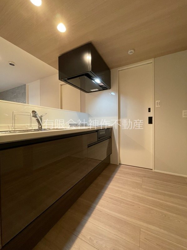 キッチン　IHクッキングヒーター