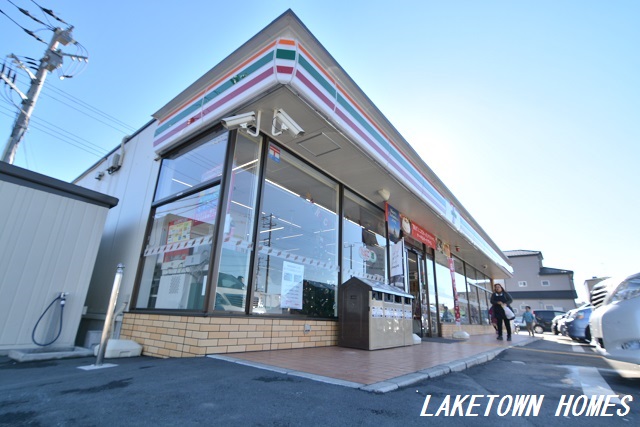 コンビニ　セブンイレブン・吉川美南５丁目店（コンビニ）まで1022m