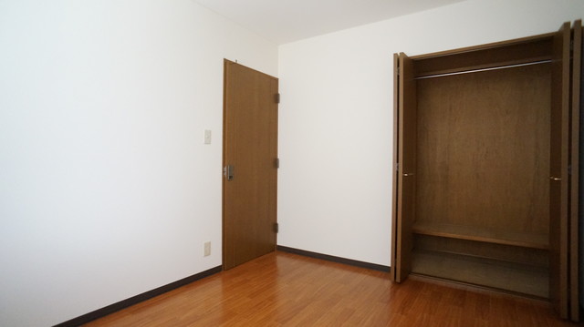 収納　参考写真（同建物別部屋のものです）