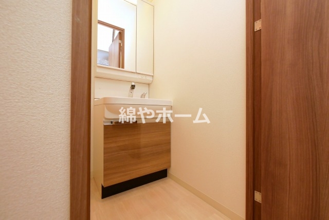 洗面設備　忙しい朝には欠かせない洗面所です