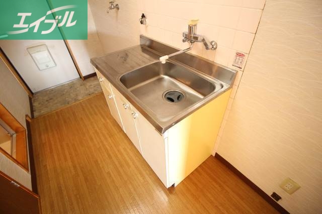 キッチン　同タイプのお部屋の写真です