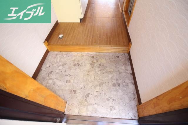 玄関　同タイプのお部屋の写真です