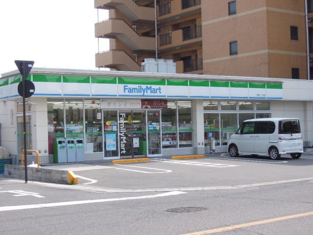 コンビニ　ファミリーマート野田1丁目店（コンビニ）まで130m