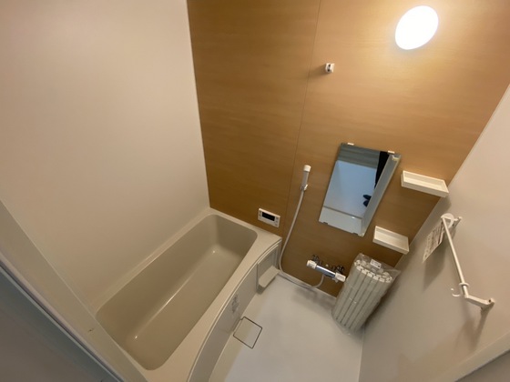 バス・シャワールーム　※別部屋の写真です