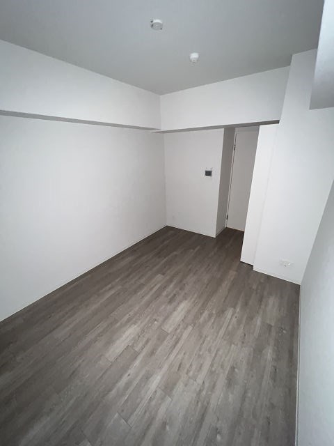 その他部屋・スペース　開放的な寝室です