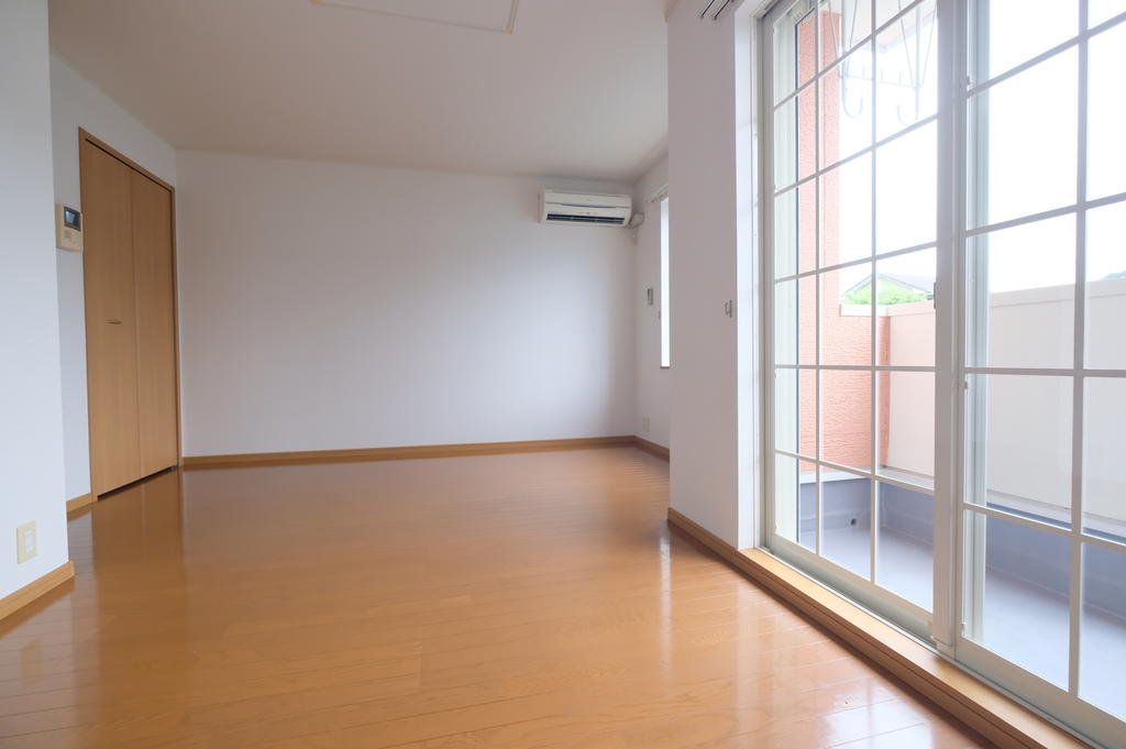 居室・リビング　写真は別室です