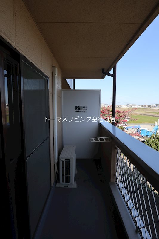 バルコニー　※別号室の写真です。