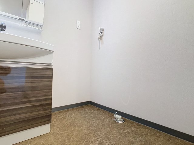 その他　掲載写真は同型モデルを掲載しており実際のお部屋と仕様等が異な