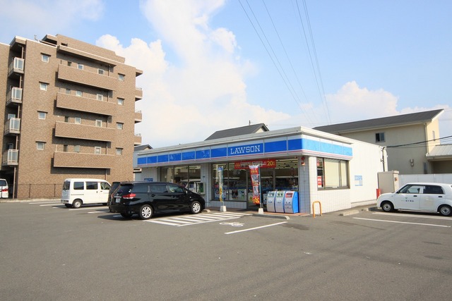 コンビニ　ローソン松山椿神社前店（コンビニ）まで364m