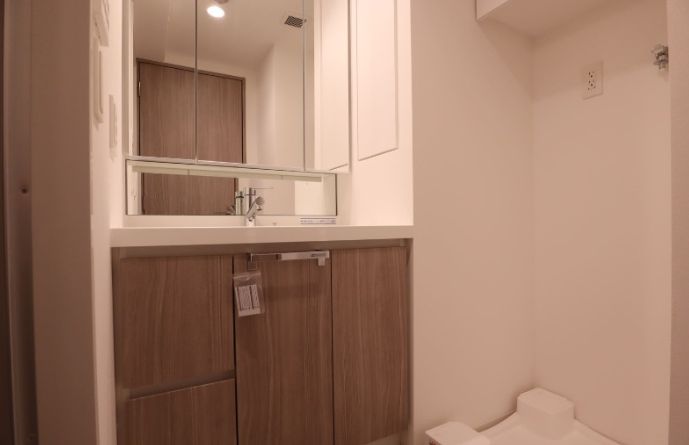 洗面設備　写真は同タイプ住居です。