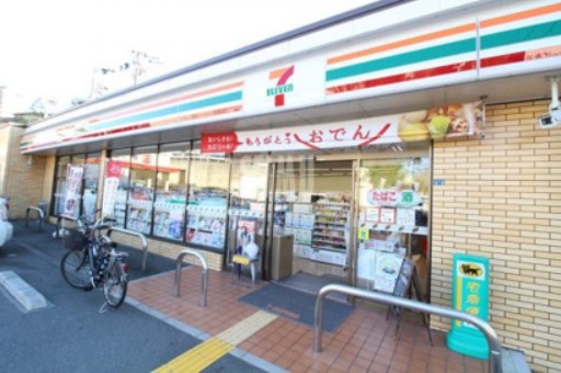 コンビニ　セブンイレブン 豊中上新田4丁目店（コンビニ）まで136m