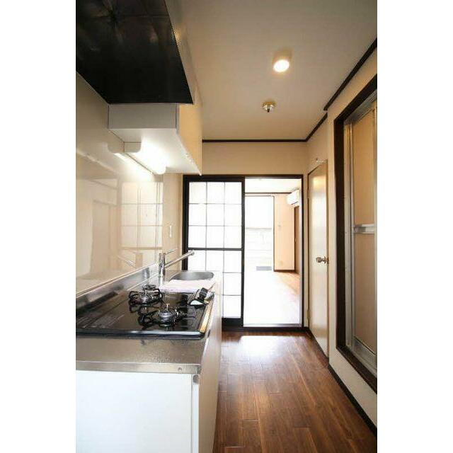 玄関　キッチン