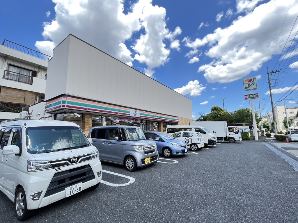 コンビニ　セブンイレブン 足立東和5丁目店（コンビニ）まで194m