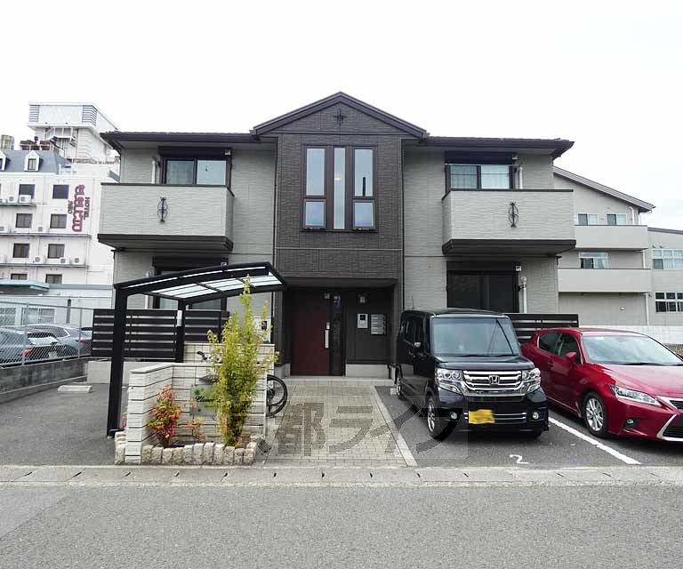 建物外観　竹田に豪華単身ハイツ登場です。