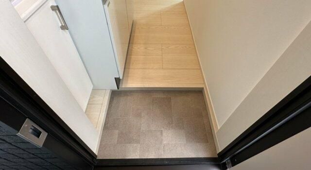 玄関　同施工会社参考画像