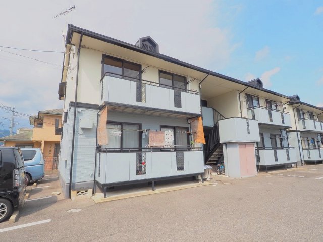 建物外観　※同じ間取りの別部屋のお写真です※