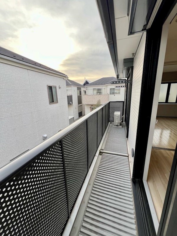 バルコニー　バルコニー