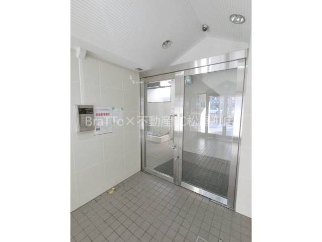 エントランス　マンション共有部分（オートロック付き）