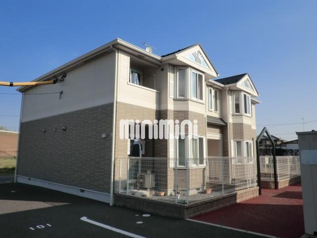 建物外観　プライベート重視の中階段タイプです。