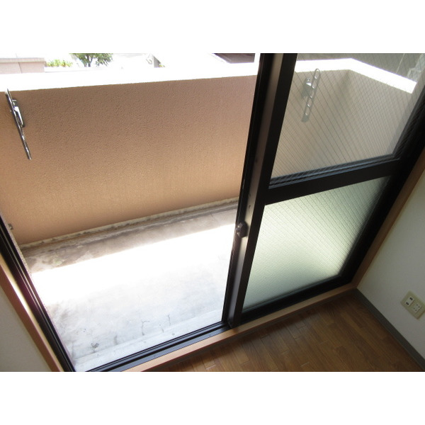 バルコニー　広めのバルコニー