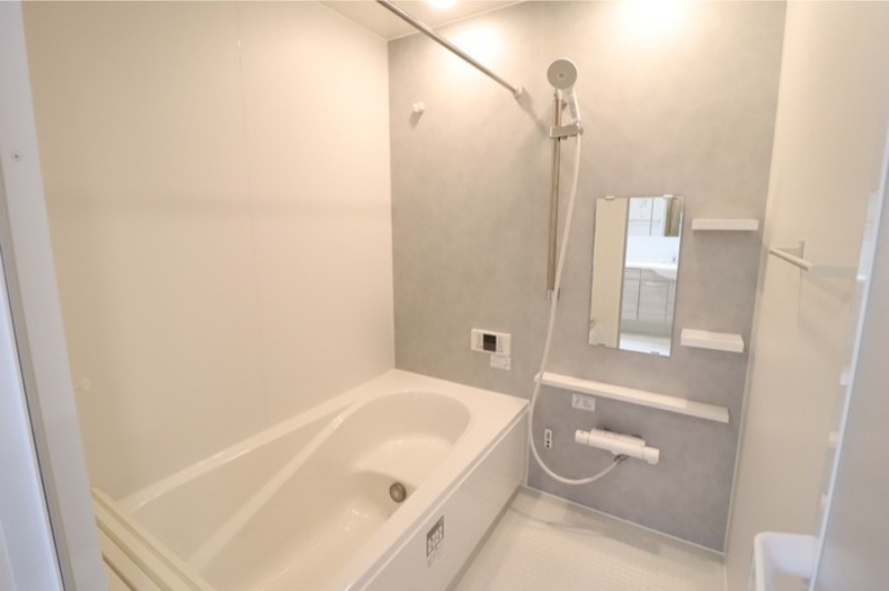 バス・シャワールーム　図面と現状に相違がある場合には現状を優先