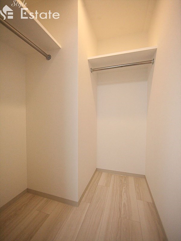 収納　ウォークインクローゼット